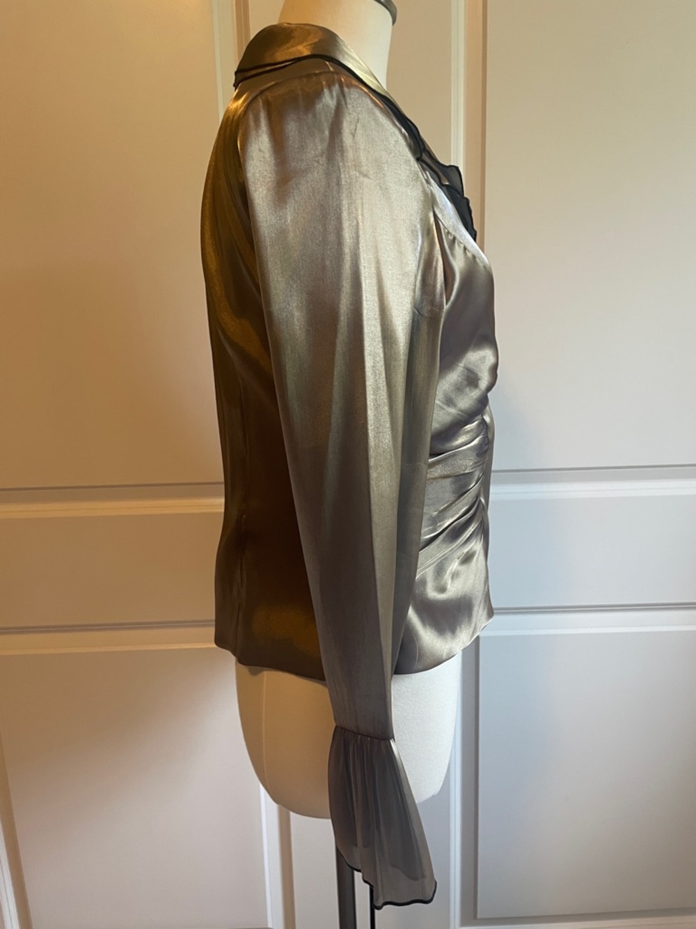 R & M Richards Satin-Look Metallic Copper Button-Up Women's Blouse Size 10 - Picture 5 of 11